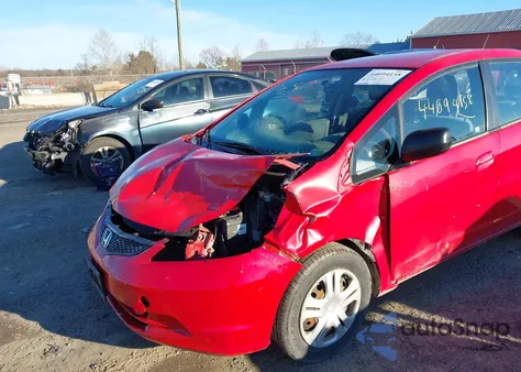 2011 Honda Fit из США, поврежденный, VIN JHMGE8H38BS005644